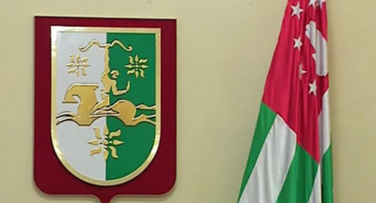 Парламент Абхазии призвал все политические силы к конструктивному диалогу