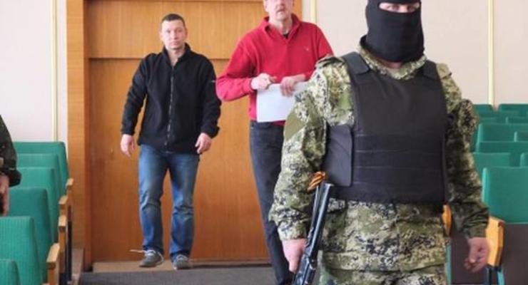 Наблюдатели ОБСЕ задержаны ополченцами в Донецке, с ними все хорошо - Пономарев