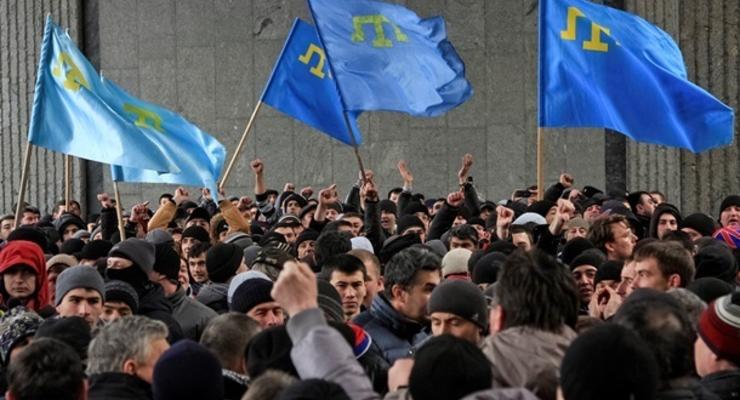Крымских татар оштрафовали на $200 тысяч за поддержку Джемилева