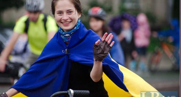Велосипедисты всех мастей «оккупировали» центр Киева (фото)