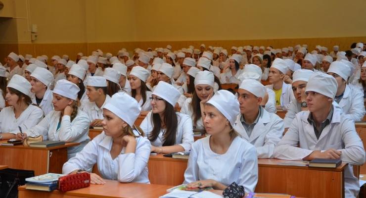 Харьковские студенты собрали 75 тысяч гривен помощи ВСУ