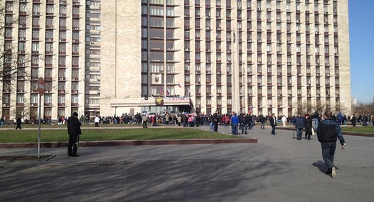 В ДНР заявляют, что их "дом правительства" обстреляли из гранатометов
