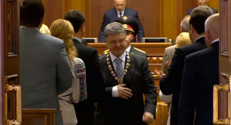 Донбасс наш, Европа без виз и украинский язык: Топ-10 заявлений Петра Порошенко на церемонии инаугурации