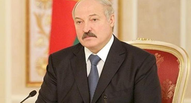 Лукашенко готов помочь вернуть Януковича в Украину и посоветовал не терять Крым