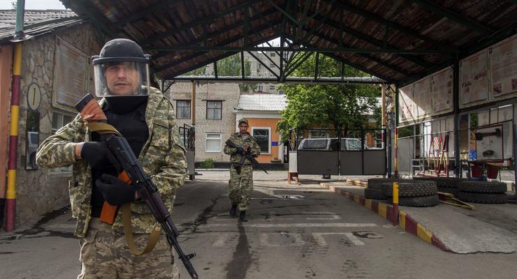 Корреспондент: Кризис в Луганске. Что будет с регионом
