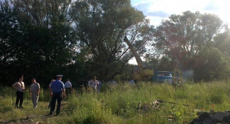В Хмельницком автобус упал в водоем, один человек погиб – ГАИ