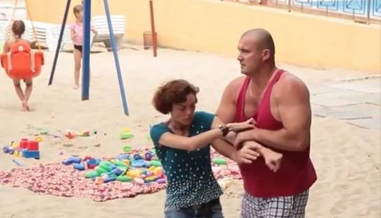 В Одессе охрана пляжа напала на съемочную группу местного канала