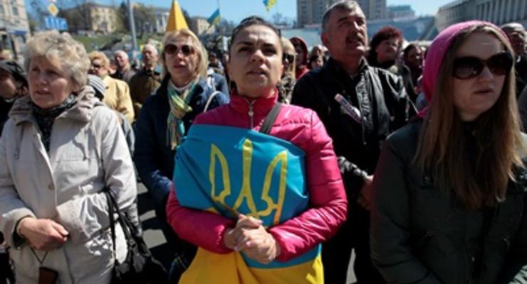 На воскресном вече в Киеве проведут флешмоб в поддержку роспуска Рады