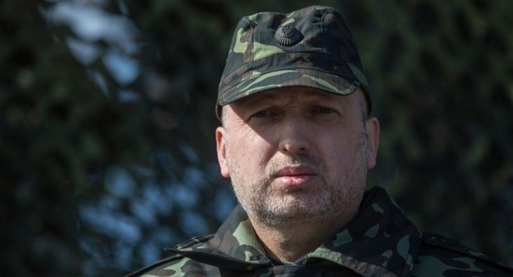 Турчинов: десантники отдали жизни за то, чтобы Украина была свободной