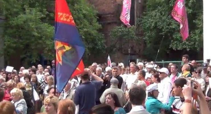 Активисты Харькова пришли под консульство России "просить прощения"