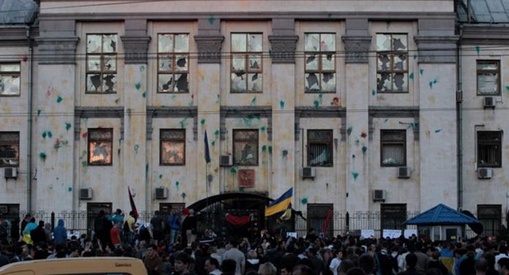 Посольство России в Киеве с утра находится под усиленной охраной