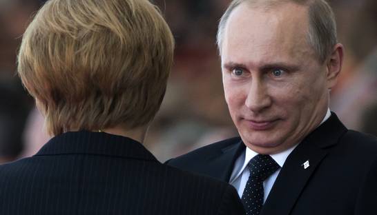 Нашла у Путина визитку Яроша. Что ищут в интернете об Ангеле Меркель