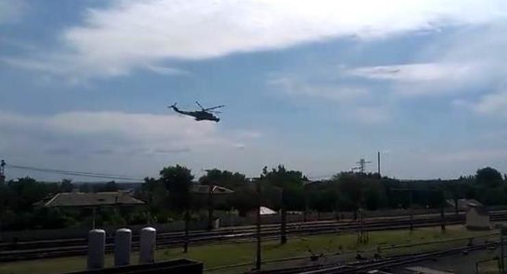 Над Волновахой пролетели вертолеты в сторону Мариуполя