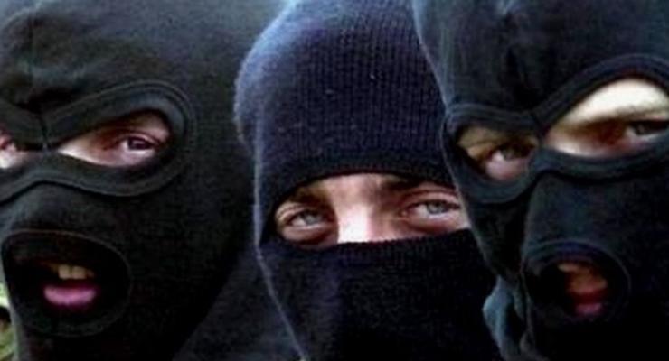 В Луганске расстреляли двух инкассаторов возле банка - СМИ