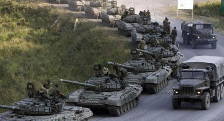 РФ перебрасывает тяжелую бронетехнику к границе с Украиной - Госдеп США