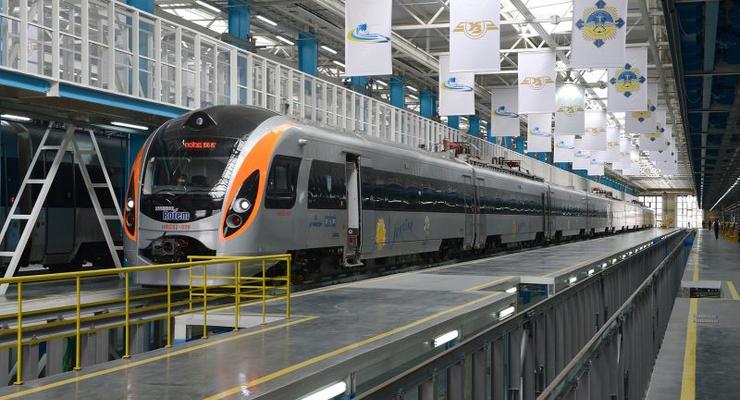 Из Киева в Одессу запускают скоростной поезд Hyundai