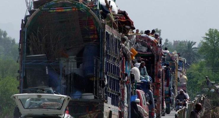 Военная операция в Пакистане вызвала массовое бегство мирных жителей