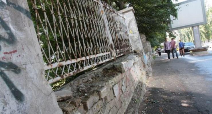 Киевский ботанический сад отремонтируют меценаты (фото)
