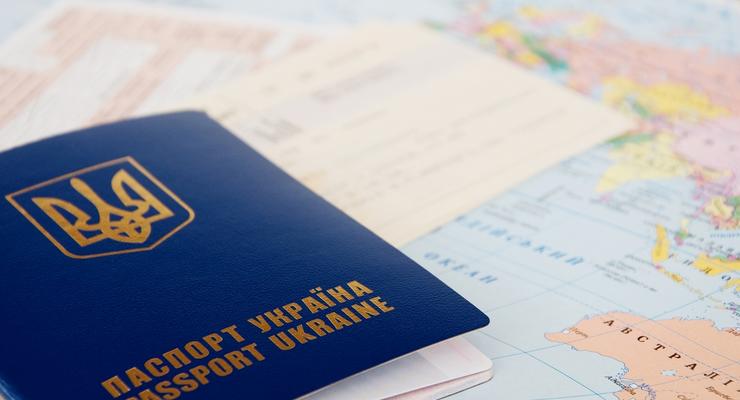 Порошенко просит Италию упростить процедуру получения виз для украинцев