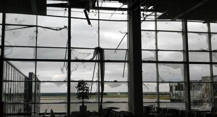 Донецкий аэропорт напоминает сцены апокалипсиса (фото)