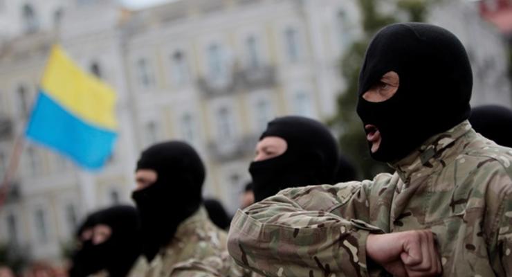Бойцы батальонов Азов и Донбасс выступят на Майдане с совместным заявлением