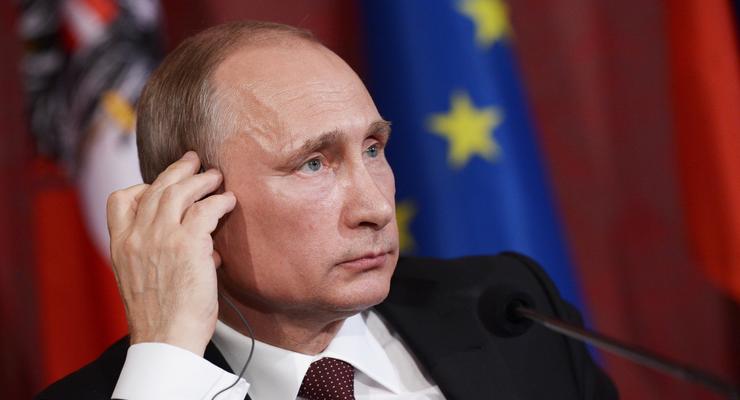 Путин поручил МИДу разработать план по предотвращению переворотов в Европе