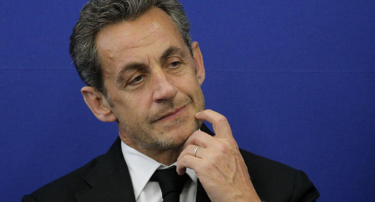 Экс-президенту Франции и его адвокату предъявлены официальные обвинения