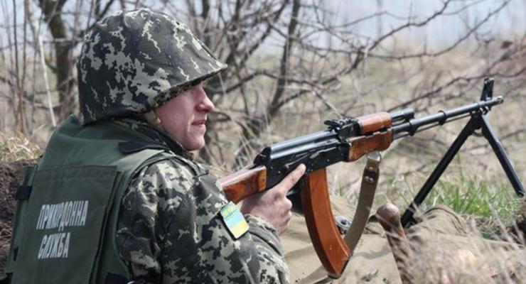 В результате обстрела пункта пропуска Новоазовск погиб один военнослужащий