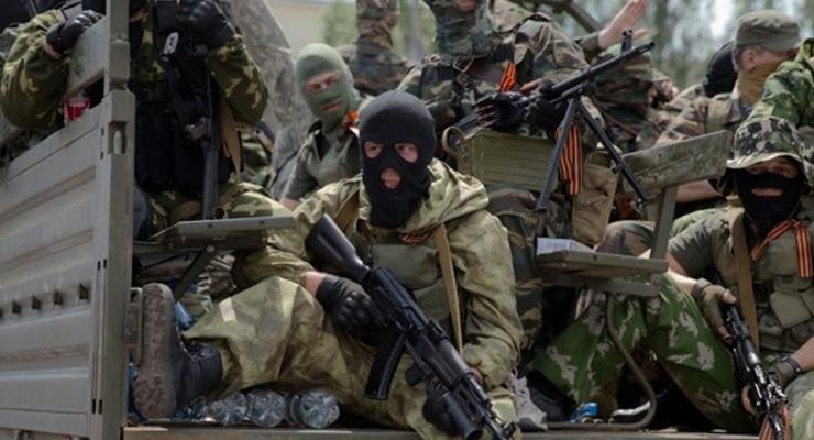 Сепаратистов ночью обстреляли со стороны российской границы - СНБО