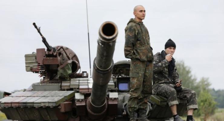 Украинские войска атакуют Луганск, по городу ездят танки - СМИ