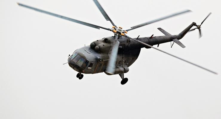 В пригороде столицы Вьетнама упал военный вертолет, есть жертвы