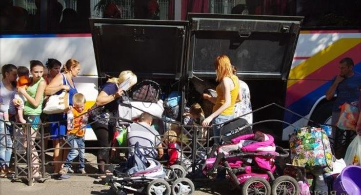 В Одессу прибыла группа беженцев из Донбасса