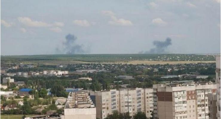 В Луганске слышны выстрелы, перекрыта одна из улиц