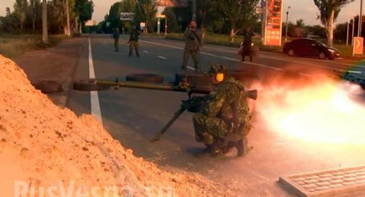 "Ополченцы" окружили аэропорт в Донецке – СМИ
