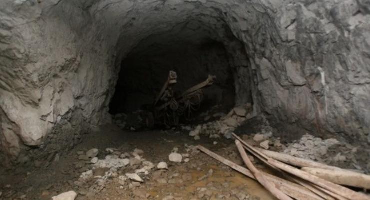 В Краснодоне снаряды попали на территорию шахты, погиб охранник
