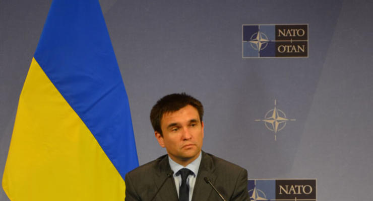 Глава МИД Украины и генсек НАТО провели разговор о ситуации в стране