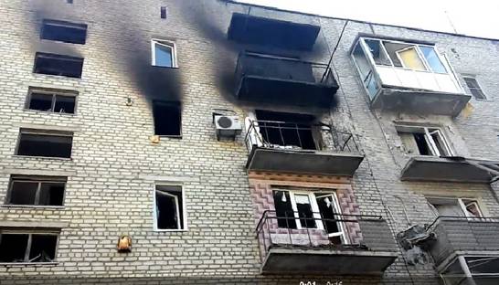 Последствия обстрела Марьинки под Донецком. Видео