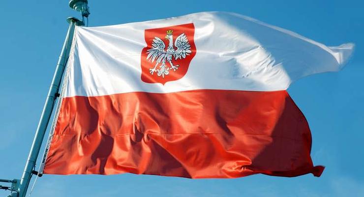 Польша отказалась автоматически предоставлять статус беженцев переселенцам из Крыма