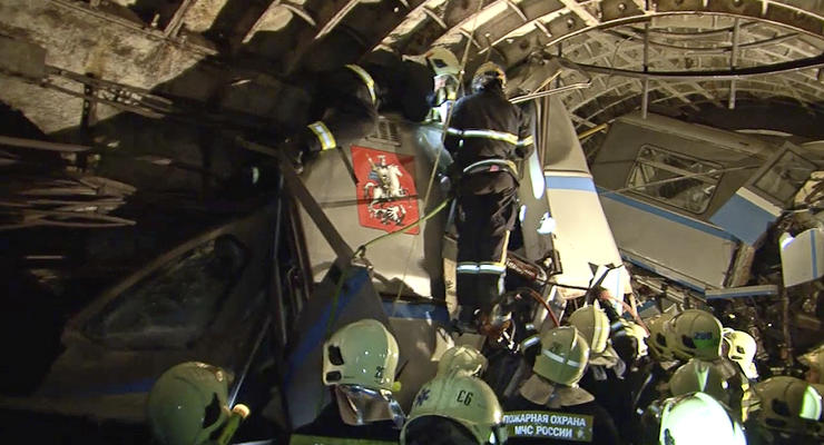 Количество погибших в аварии в московском метро увеличилось до 22 человек - СМИ