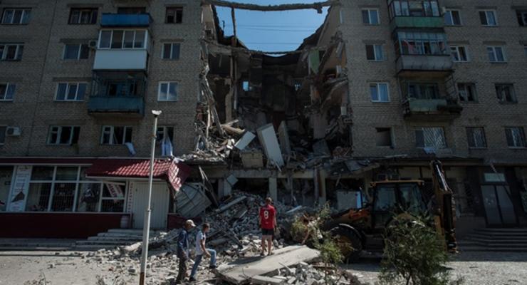 В Луганске под обстрел попали 22 дома - горсовет
