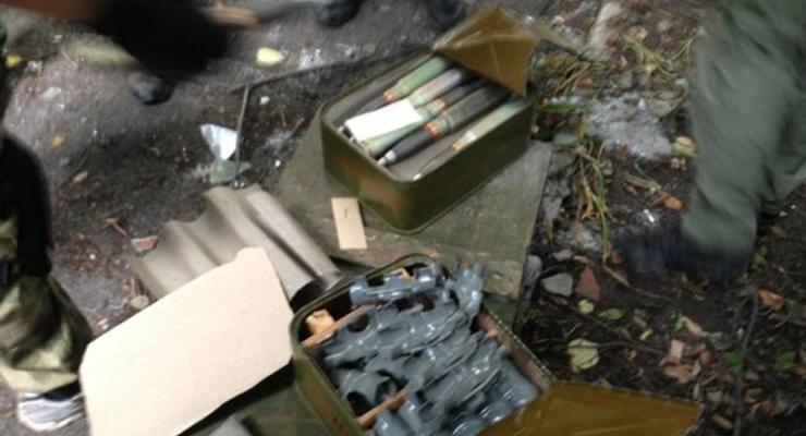 В Славянском колледже НАУ обнаружен склад боеприпасов российского производства