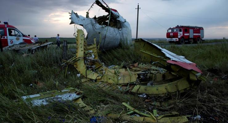Сепаратисты не пускают специалистов к месту крушения авиалайнера - Яценюк
