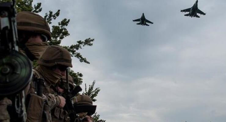 Террористы сбили два украинских самолета в Донецкой области
