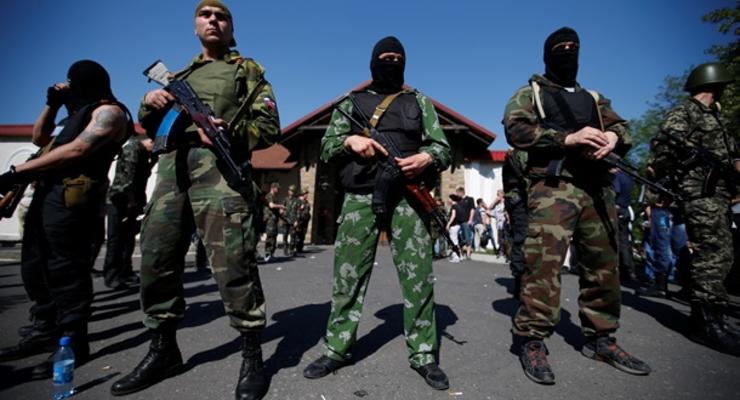 В Славянске поддерживали сепаратистов до десяти тысяч местных жителей - МВД