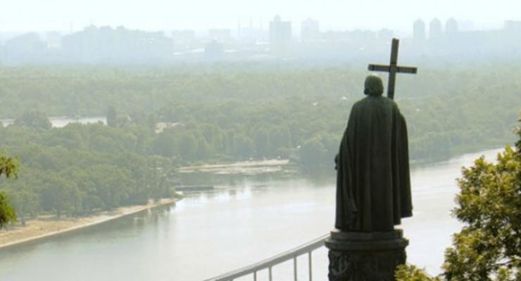 В Киеве празднуют День крещения Руси