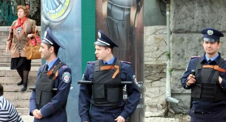 В милиции Донбасса нужно заменить 20 тысяч предателей и дезертиров – Аваков