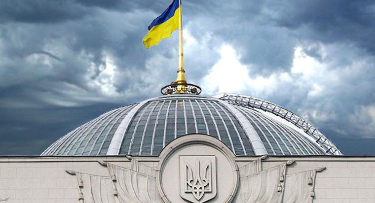 В Раду попадают 8 партий, из новичков – Солидарность и Сильная Украина (опрос)