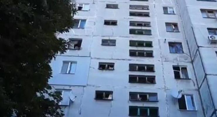 В жилом квартале Луганска разорвался снаряд