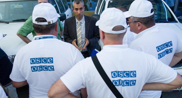 Наблюдатели ОБСЕ приступили к работе в Ростовской области