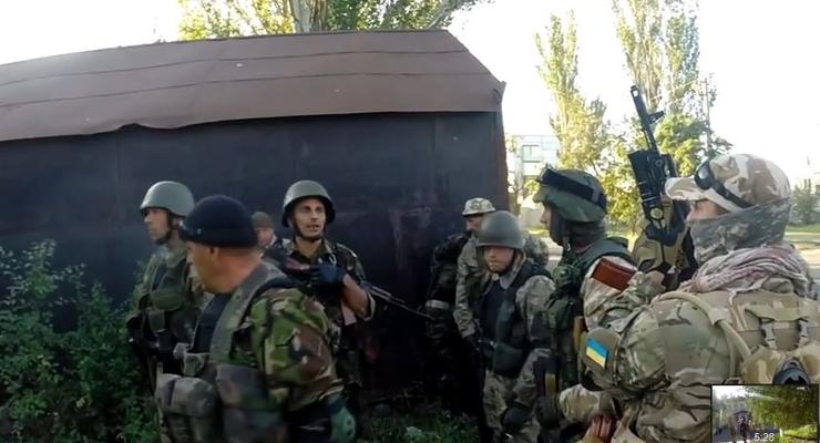 Обнародовано видео спецоперации "Азова" в поселке Новый Свет